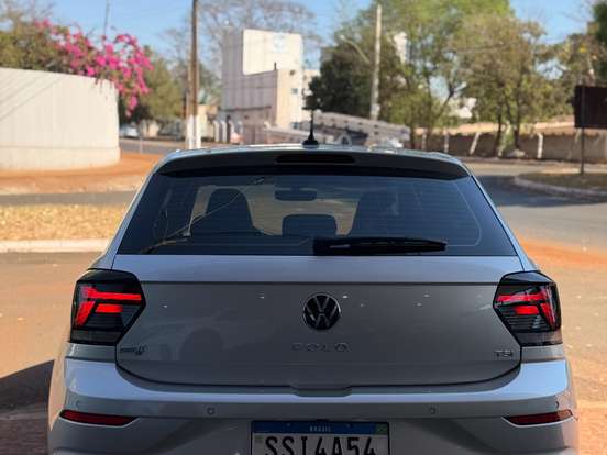 VOLKSWAGEN-POLO-1.0 170 TSI HIGHLINE AUTOMÁTICO VOLKSWAGEN-POLO-2024