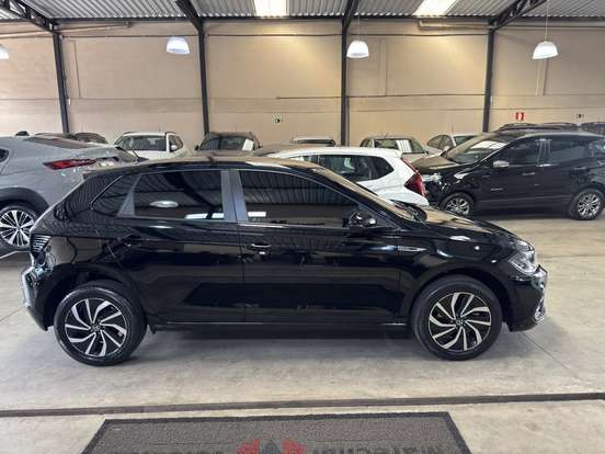 VOLKSWAGEN-POLO-2024