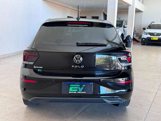 VOLKSWAGEN-POLO-2022