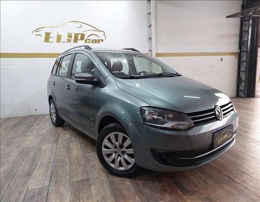 VOLKSWAGEN-SPACEFOX-2011
