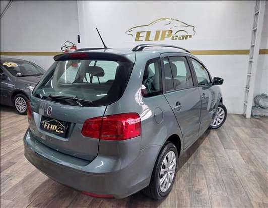 VOLKSWAGEN-SPACEFOX-2011