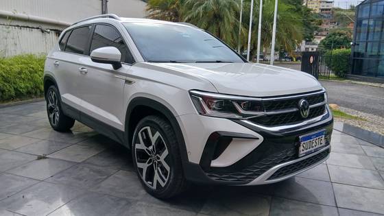 VOLKSWAGEN TAOS 1.4 250 TSI TOTAL FLEX HIGHLINE AUTOMÁTICO