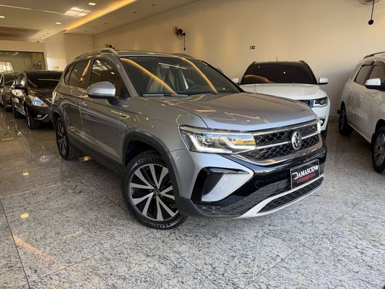 VOLKSWAGEN TAOS 1.4 250 TSI TOTAL FLEX HIGHLINE AUTOMÁTICO