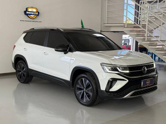 VOLKSWAGEN TAOS 1.4 250 TSI TOTAL FLEX HIGHLINE AUTOMÁTICO