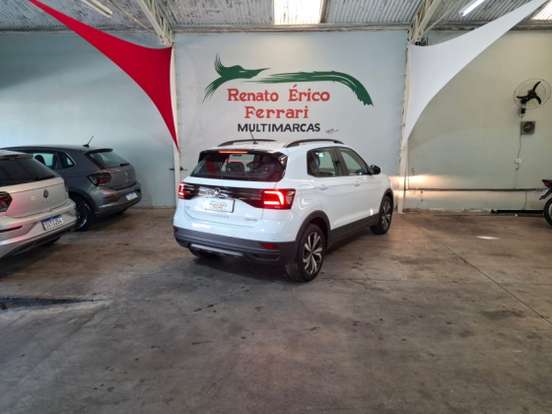 VOLKSWAGEN-T-CROSS-2022