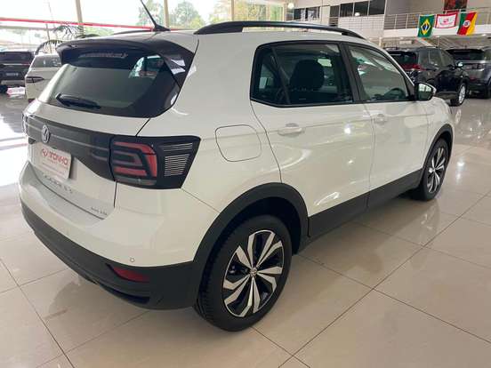VOLKSWAGEN-T-CROSS-1.0 200 TSI TOTAL FLEX AUTOMÁTICO VOLKSWAGEN-T-CROSS-2021