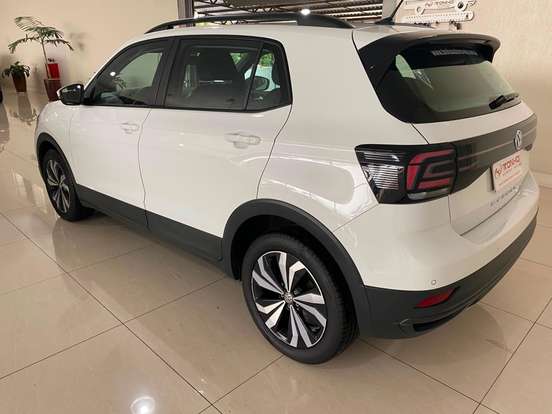 VOLKSWAGEN-T-CROSS-1.0 200 TSI TOTAL FLEX AUTOMÁTICO VOLKSWAGEN-T-CROSS-2021