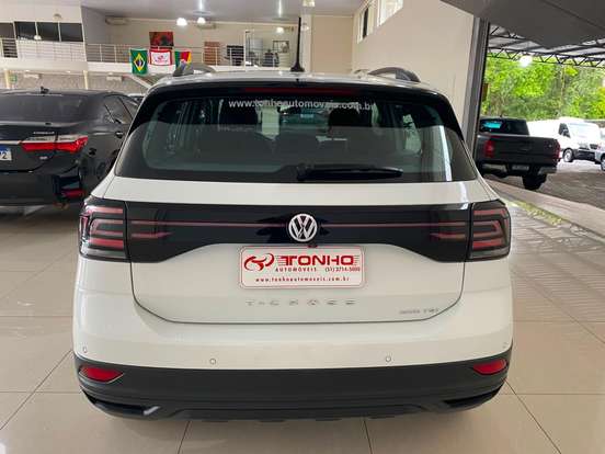 VOLKSWAGEN-T-CROSS-2021