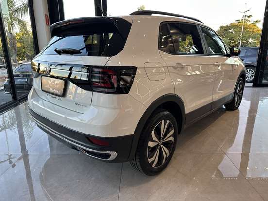 VOLKSWAGEN-T-CROSS-1.0 200 TSI TOTAL FLEX COMFORTLINE AUTOMÁTICO VOLKSWAGEN-T-CROSS-2021