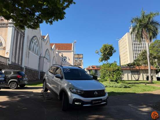 VOLKSWAGEN-T-CROSS-2022