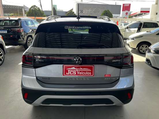 VOLKSWAGEN-T-CROSS-2025