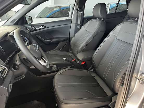 VOLKSWAGEN-T-CROSS-2025