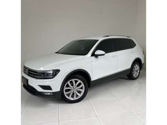 VOLKSWAGEN-TIGUAN-2019