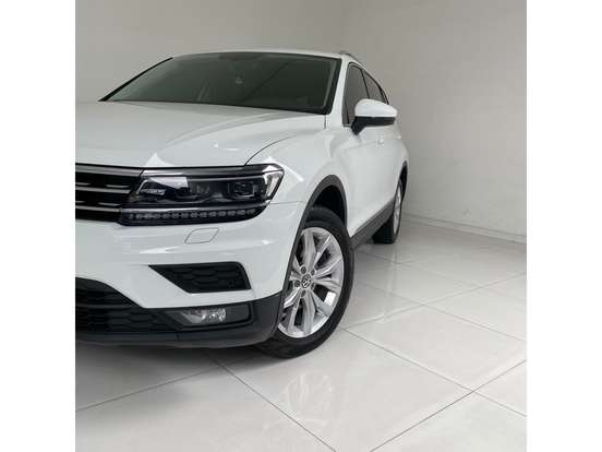 VOLKSWAGEN-TIGUAN-2019