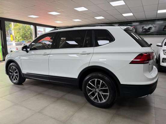 VOLKSWAGEN-TIGUAN-2019
