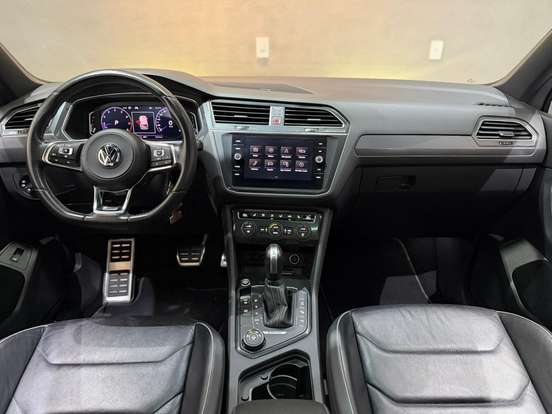 VOLKSWAGEN-TIGUAN-2020