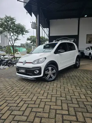 VOLKSWAGEN UP 1.0 170 TSI TOTAL FLEX XTREME 4P MANUAL