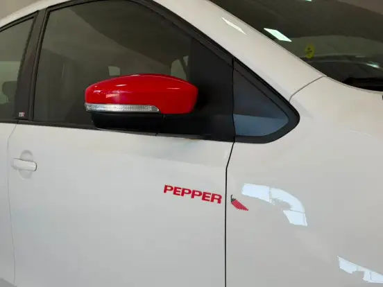 VOLKSWAGEN-UP-2019