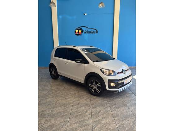 VOLKSWAGEN UP 1.0 170 TSI TOTAL FLEX XTREME 4P MANUAL
