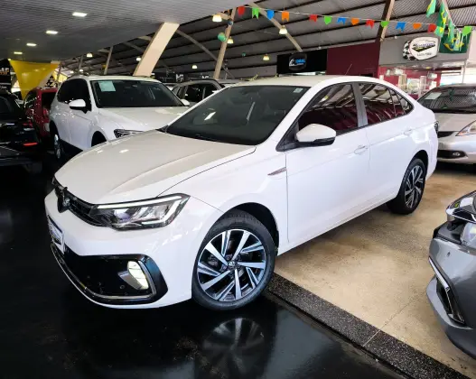VOLKSWAGEN VIRTUS 1.0 200 TSI HIGHLINE AUTOMÁTICO