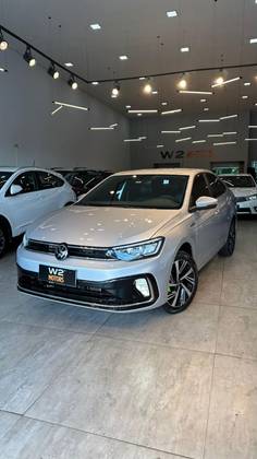 VOLKSWAGEN VIRTUS 1.0 200 TSI HIGHLINE AUTOMÁTICO