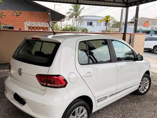 VOLKSWAGEN-FOX-1.6 MSI TOTAL FLEX CONNECT 4P MANUAL VOLKSWAGEN-FOX-2021