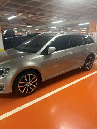 VOLKSWAGEN-GOLF-2017