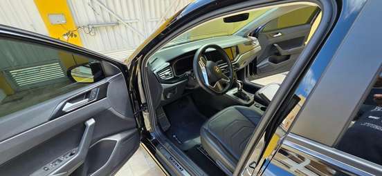 VOLKSWAGEN-POLO-2024