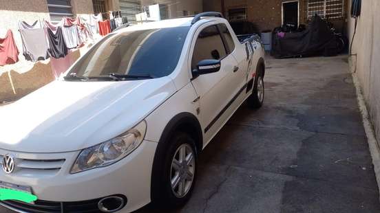 VOLKSWAGEN-SAVEIRO-2011