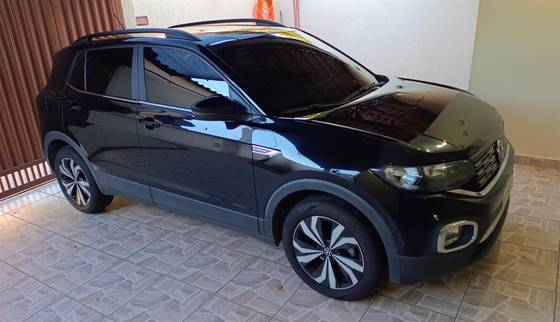 VOLKSWAGEN T-CROSS 1.0 200 TSI TOTAL FLEX COMFORTLINE AUTOMÁTICO