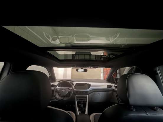 VOLKSWAGEN-T-CROSS-2021