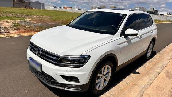 VOLKSWAGEN TIGUAN 1.4 250 TSI TOTAL FLEX ALLSPACE COMFORTLINE TIPTRONIC