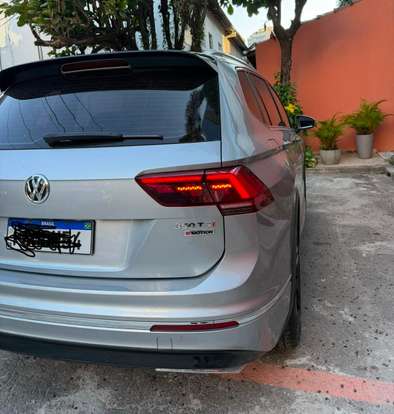 VOLKSWAGEN-TIGUAN-2020