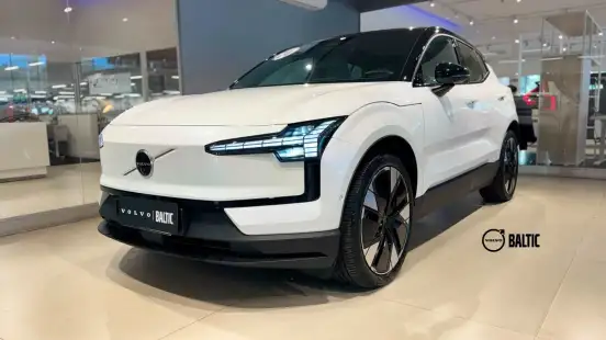 VOLVO-EX30-2024
