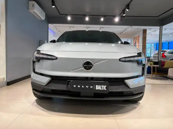 VOLVO-EX30-2024