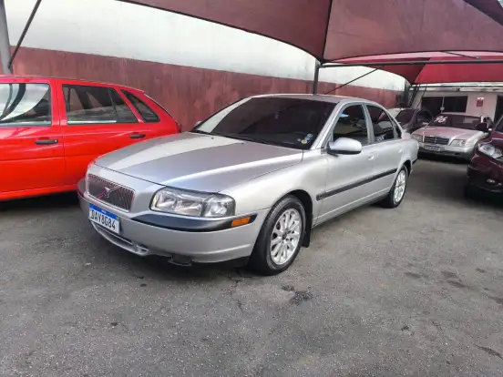 VOLVO-S80-2000