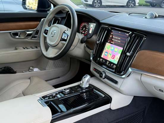 VOLVO-S90-2019