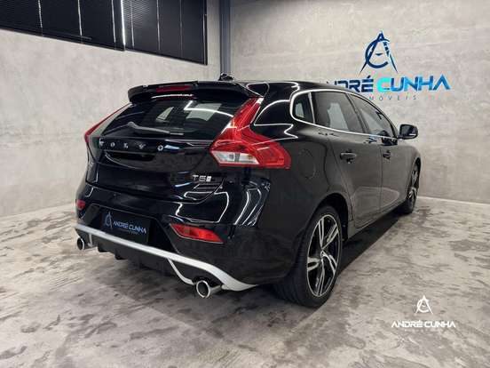 VOLVO-V40-2.0 T5 R-DESIGN GASOLINA 4P AUTOMÁTICO VOLVO-V40-2017