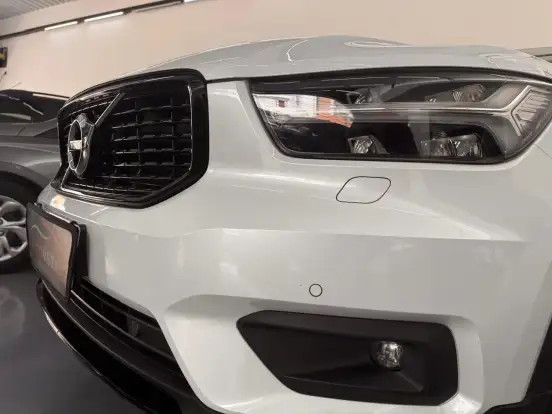 VOLVO-XC40-1.5 T5 RECHARGE R-DESIGN GEARTRONIC VOLVO-XC40-2020