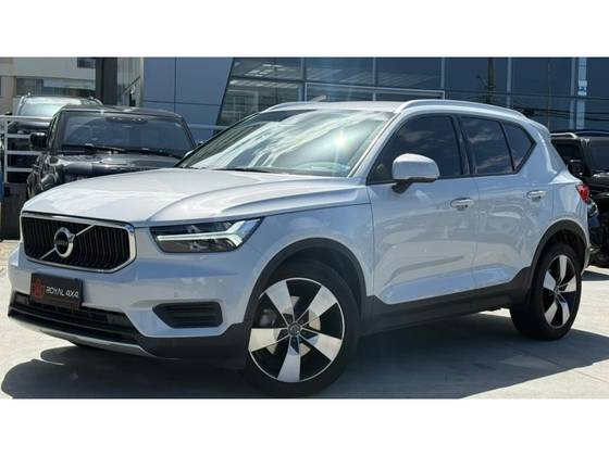 VOLVO XC40 2.0 T4 GASOLINA MOMENTUM GEARTRONIC