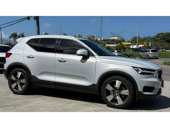 VOLVO-XC40-2.0 T4 GASOLINA MOMENTUM GEARTRONIC VOLVO-XC40-2020