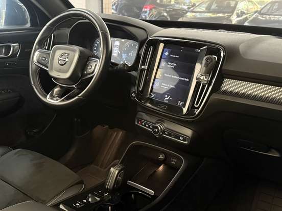 VOLVO-XC40-2.0 T5 GASOLINA R-DESIGN AWD GEARTRONIC VOLVO-XC40-2019