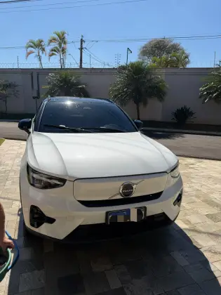VOLVO XC40 P6 RECHARGE ELECTRIC PLUS