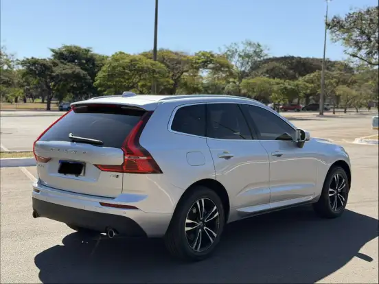 VOLVO-XC60-2.0 T5 GASOLINA MOMENTUM AWD GEARTRONIC VOLVO-XC60-2017