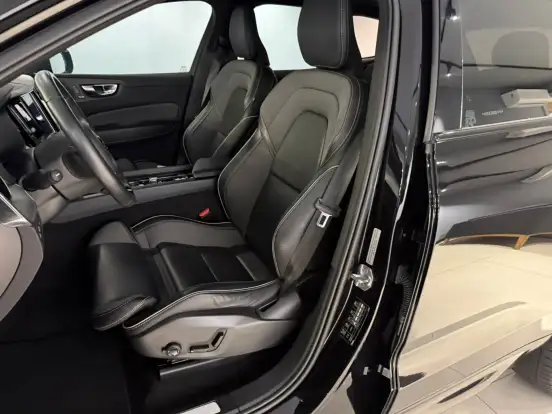 VOLVO-XC60-2.0 T8 HYBRID R-DESIGN AWD GEARTRONIC VOLVO-XC60-2021