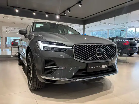 VOLVO-XC60-2.0 T8 PHEV ULTRA AWD GEARTRONIC VOLVO-XC60-2025