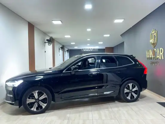 VOLVO-XC60-2023