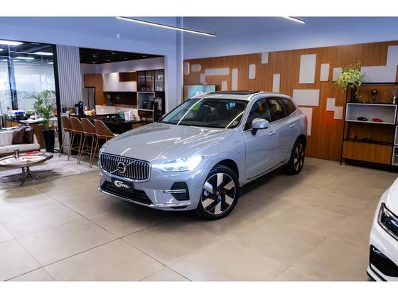 VOLVO XC60 2.0 T8 RECHARGE ULTIMATE AWD GEARTRONIC