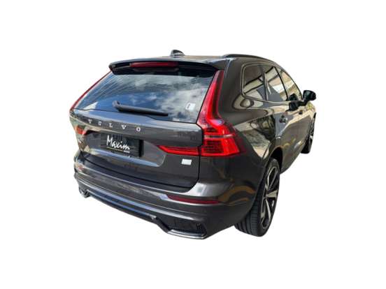 VOLVO-XC60-2023