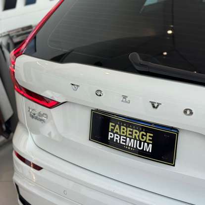 VOLVO-XC60-2023